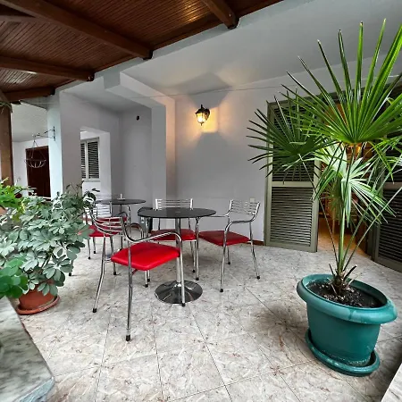 Drion Hostel Tirana